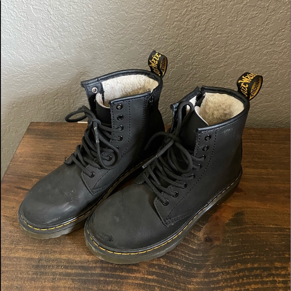Kids Doc Martens Lined